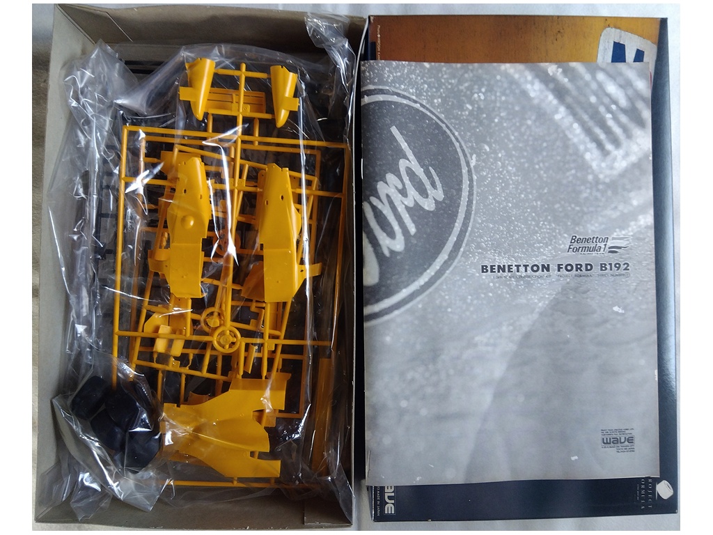 ウェーブ 1/24 ベネトン フォード B192 02